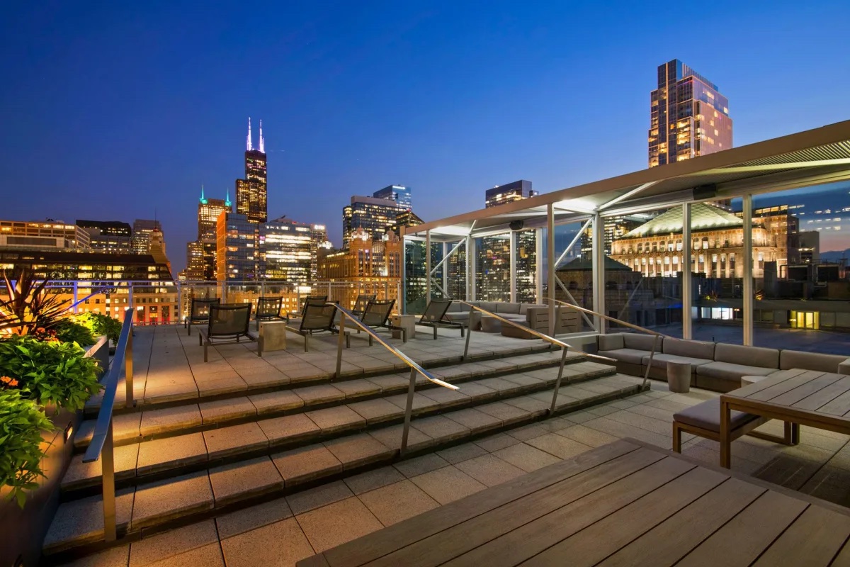 Env Chicago Offers the Most of the City