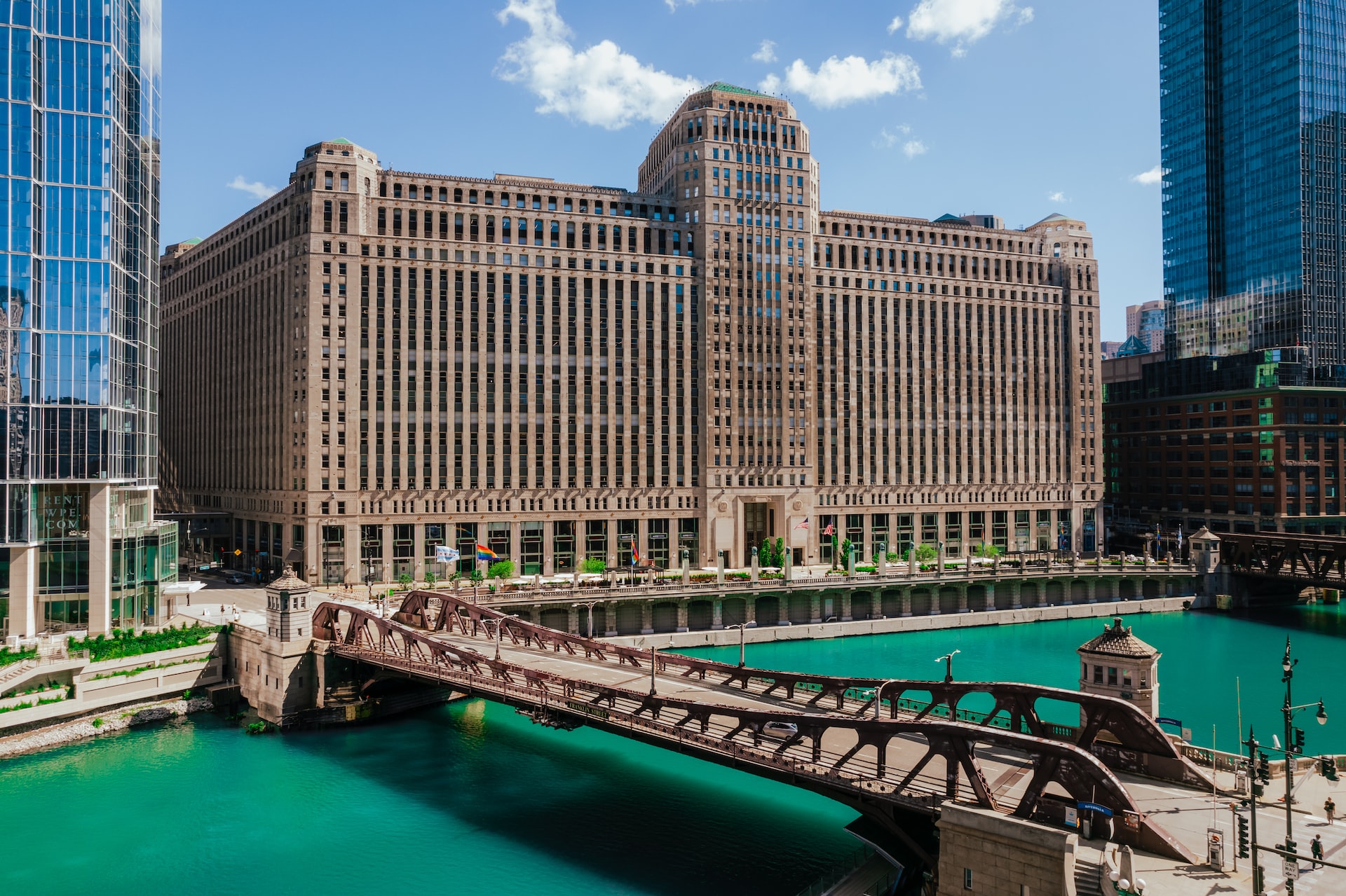 Visit Art on theMART, Env Residents!